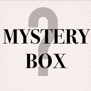 Women’s Mystery Reseller Box 8 items for $25